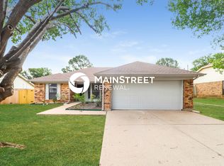 6223 Fernwood Dr, Arlington, TX 76001