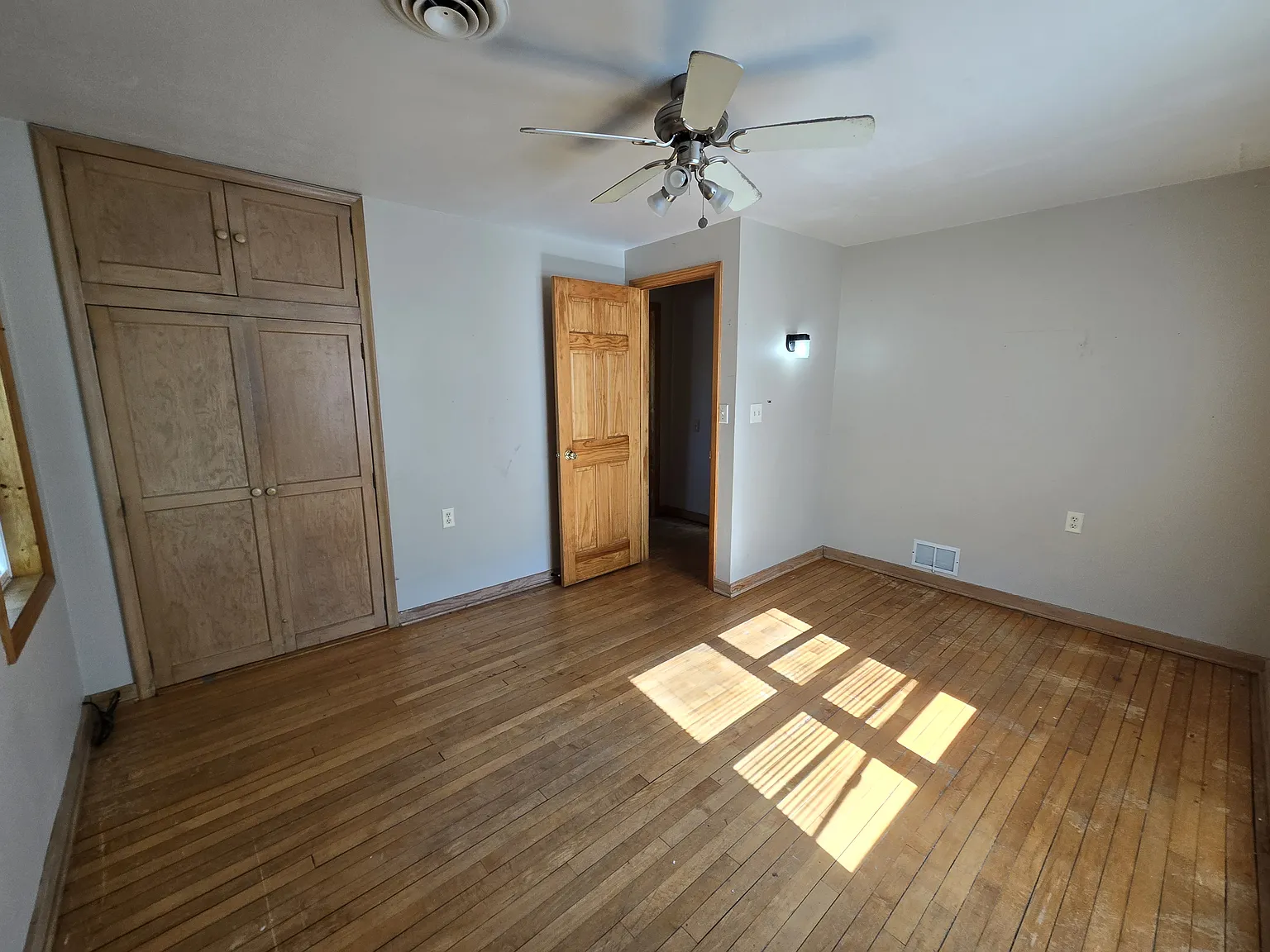 3 bed, 800 sqft, $1,020 — Photo 4