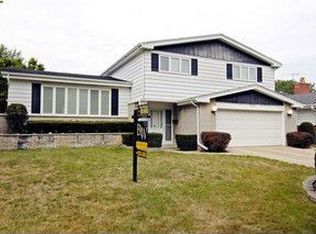 2120 Birch St, Park Ridge, IL 60068