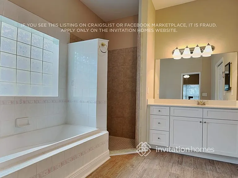 10428 Calle De Flores Dr — Photo 11