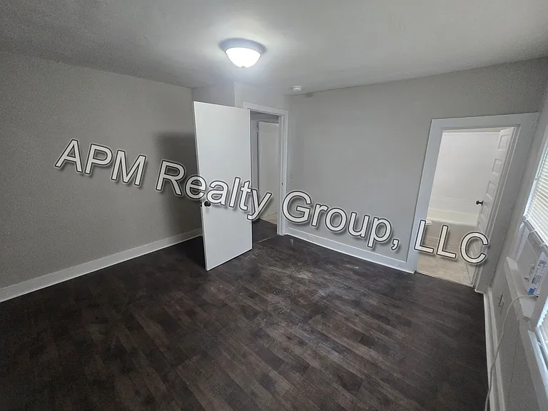 1215 King St — Photo 5