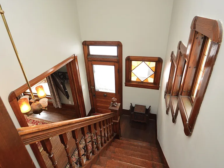 2626 Union St — Photo 7