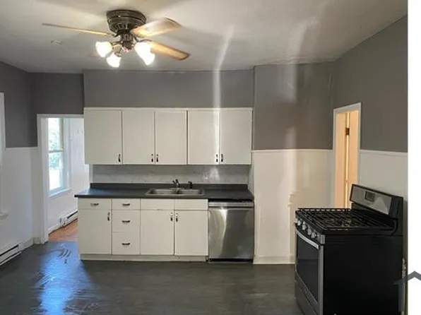 26 Almont Ave #2, Worcester, MA 01604