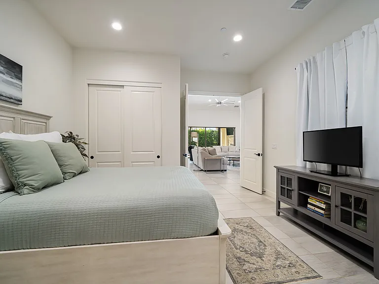 81805 Four Seasons Pl — Photo 19