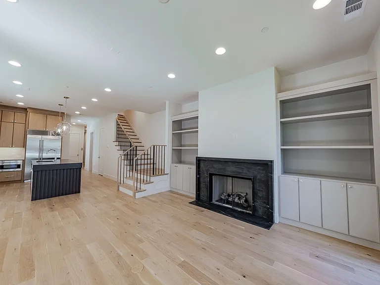 4129 Grassmere St — Photo 4
