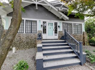 122 Beaufort St, Providence, RI 02908