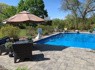 45 Central Ave, East Quogue, NY 11942