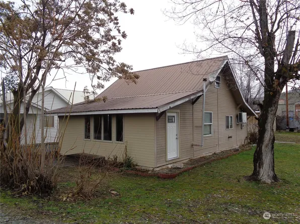21 Pine Street, Okanogan, WA 98840