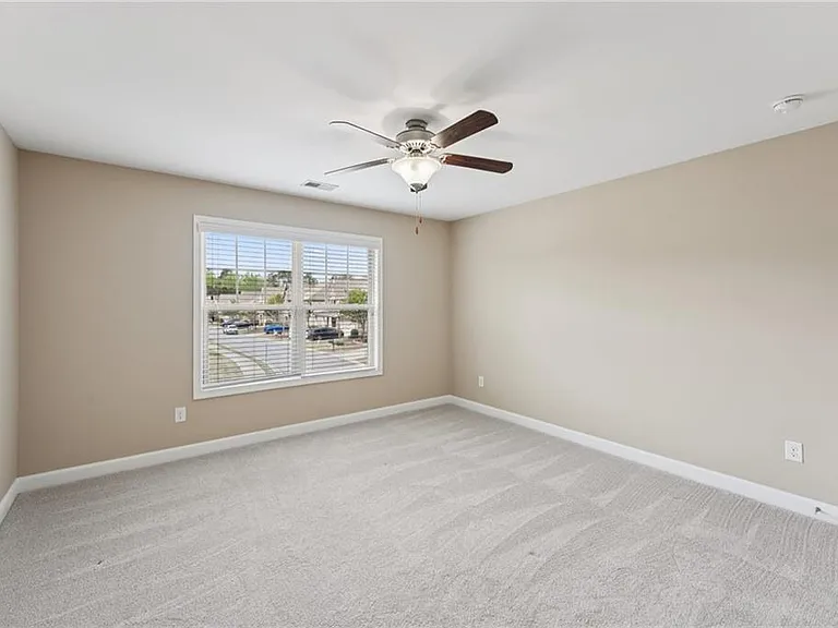 6370 Shiloh Woods Dr — Photo 44