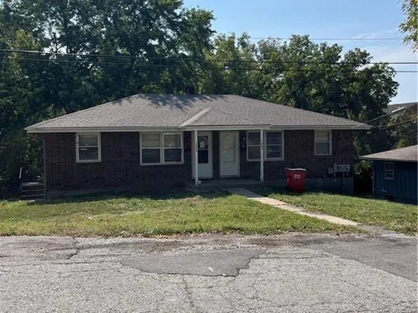 1425 W Waldo Ave, Independence, MO 64050