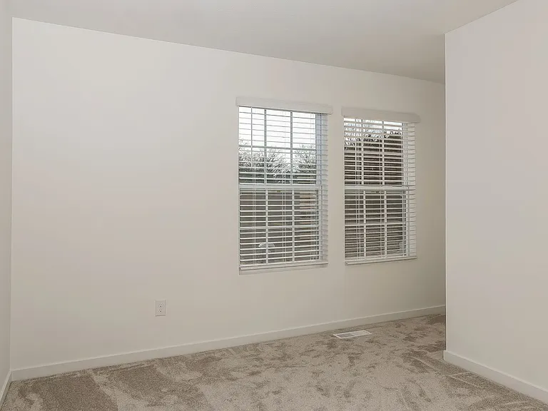 366 N Sherman St — Photo 2