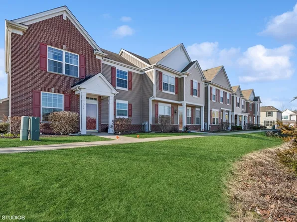 542 Topeka Dr, Grayslake, IL 60030