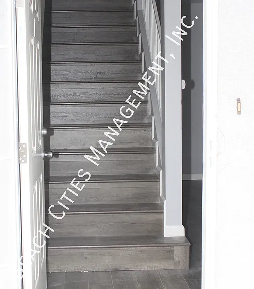 20703 Roseton Ave #1 — Photo 4