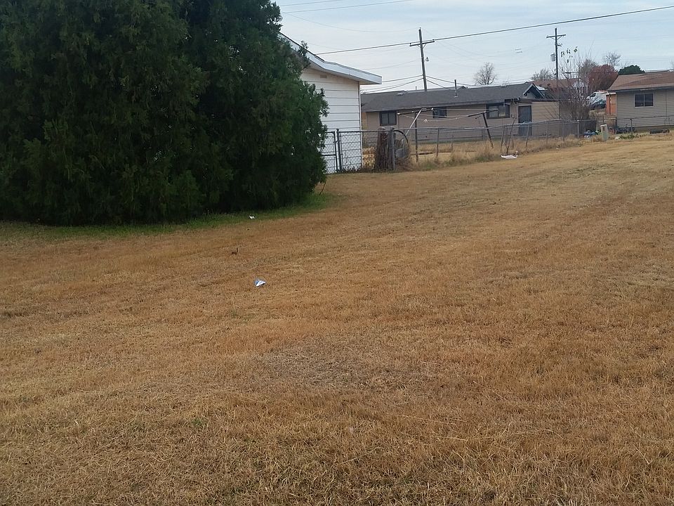 2nd image of 729 SW 45th St