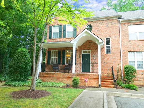42 Scottish Ln, Durham, NC 27707