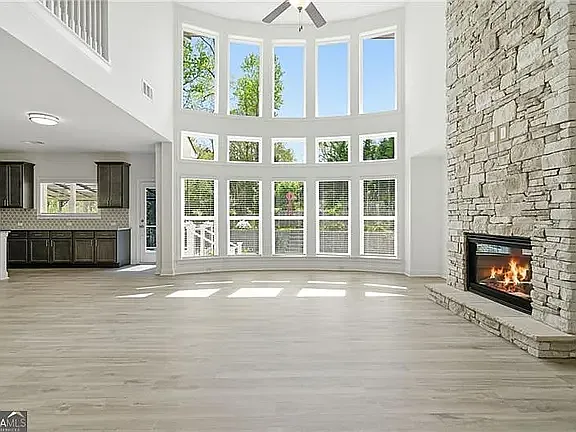 5 bed, 3630 sqft, $3,500 — Photo 4