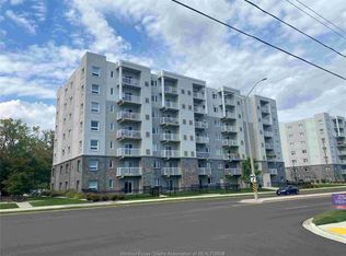 1611 Banwell Rd #217, Windsor, ON N8P 0G5