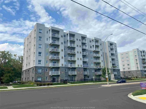1611 Banwell Rd #217, Windsor, ON N8P 0G5