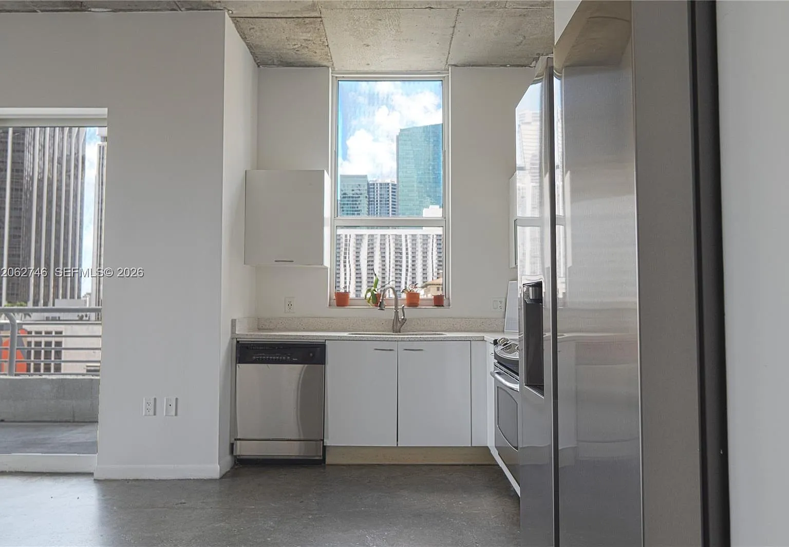 2 bed, 1041 sqft, $3,500 — Photo 4