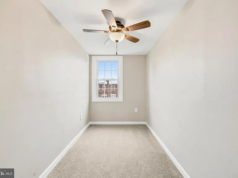 925 Maple Ave — Photo 17