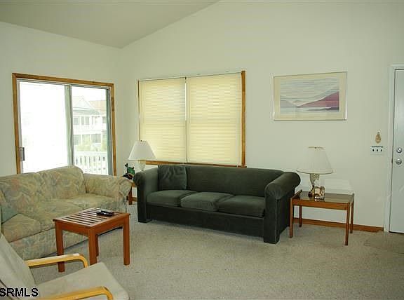 5th image of 2459 West Ave