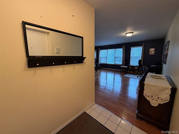 3rd image of 18 Deer Ct Drive Building 19 unit 18
