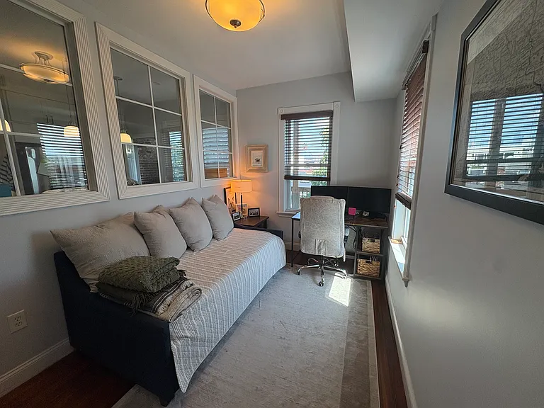 30 Story St #3 — Photo 10