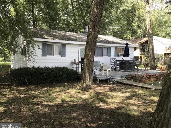 49 Beech Island Rd, Middletown, PA 17057