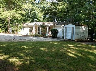 593 Colonels Cir, Ridgeway, SC 29130