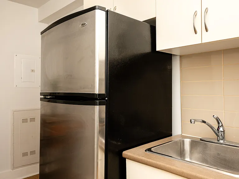 370 Stradbrook Ave #1 — Photo 9