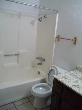 12121 Menaul Blvd NE — Photo 3