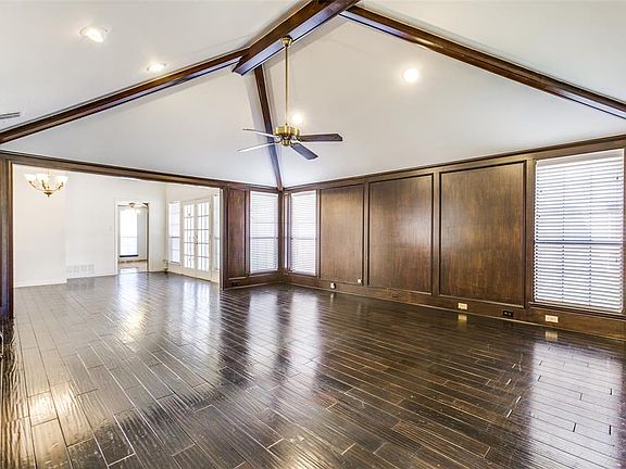 3rd image of 2865 Stoneridge Dr