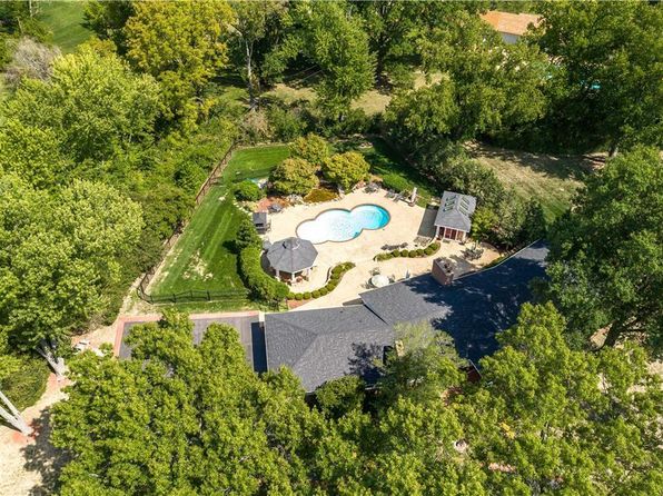 1 Denny Ln, Saint Louis, MO 63131