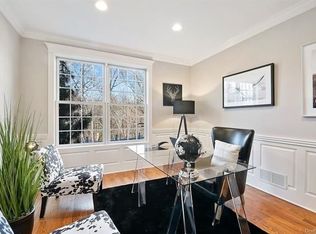 424 Hardscrabble Rd, Chappaqua, NY 10570