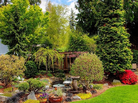 4th image of 5228 189th St SW