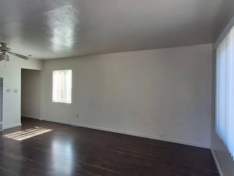 3231 Madison Ave — Photo 2