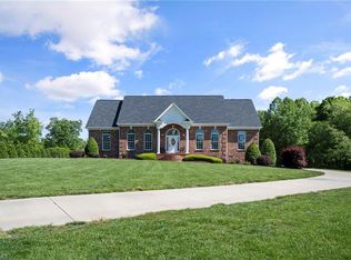 2945 Doris Dr, Burlington, NC 27217