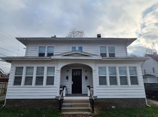 512 E Oak St #1, Springfield, IL 62703