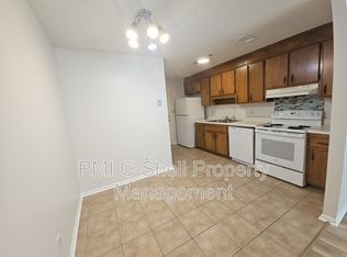 6 Clyde St, Pensacola, FL 32503