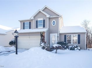 1138 Ledgestone Dr, Wadsworth, OH 44281