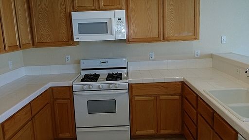 5th image of 7108 Hedgemaple Ct