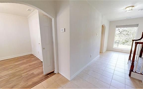 2nd image of 3714 Elmcrest Cir
