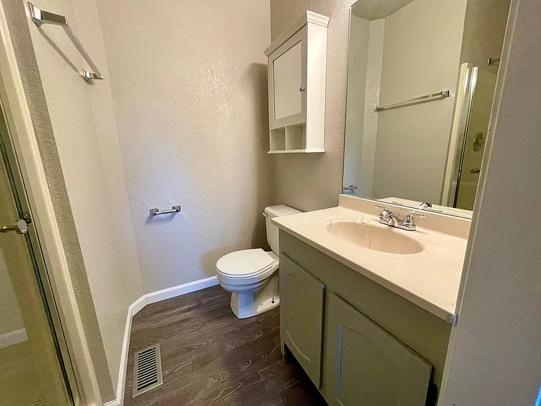221 N Race St #A — Photo 17
