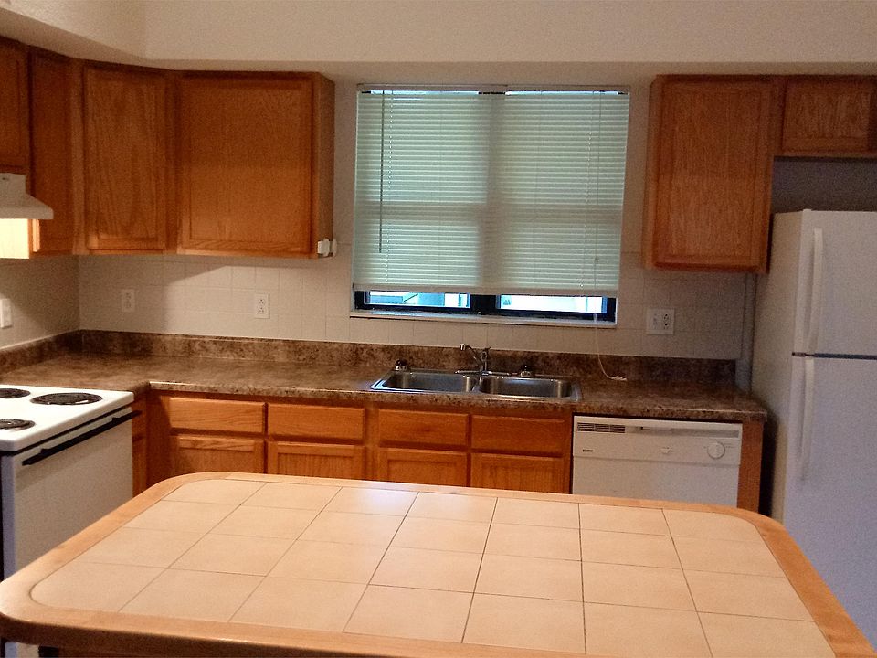 1st image of 1806 S Cottage Grove Ave APT 416