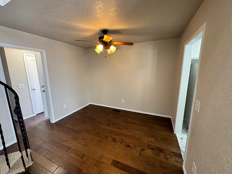 405 Sundance Ln #1 — Photo 4