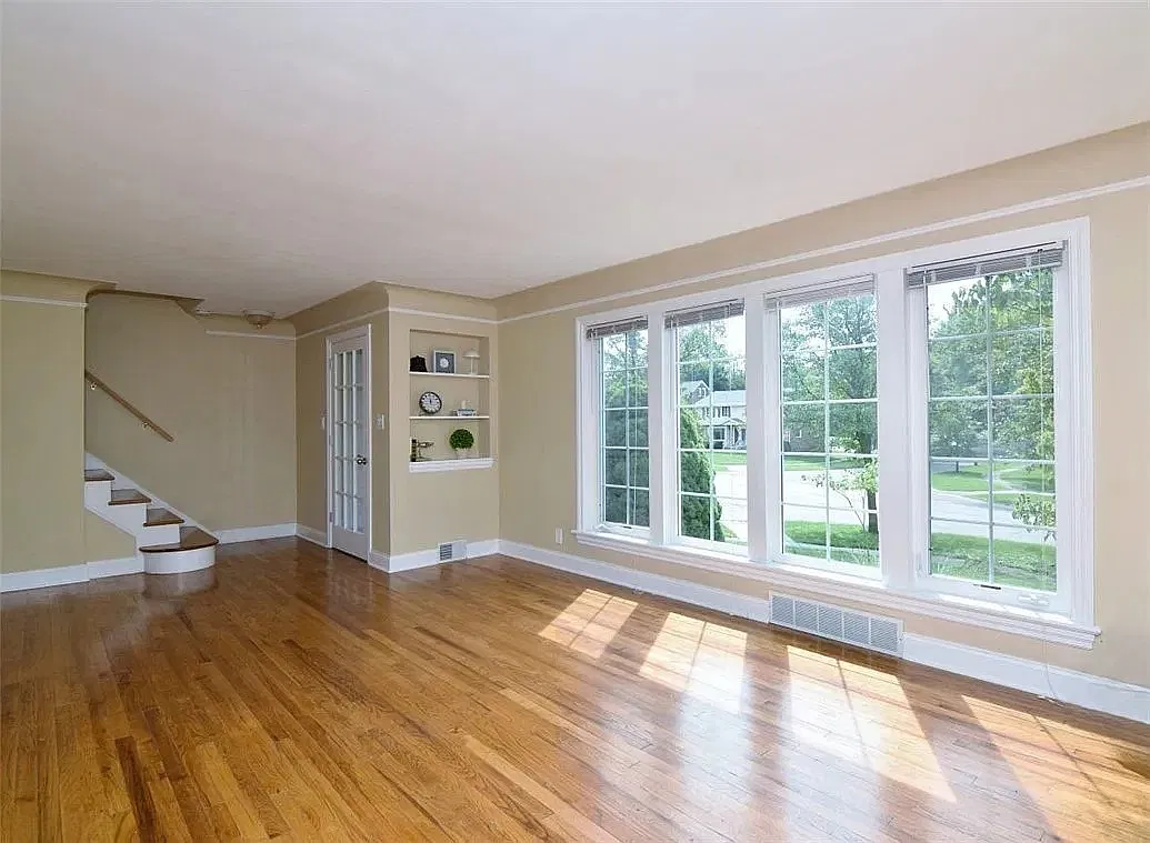 3 bed, 2.5 bath, 1800 sqft, $2,500 — Photo 4