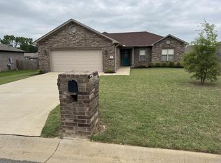 14 Hillsboro Dr, Austin, AR 72007
