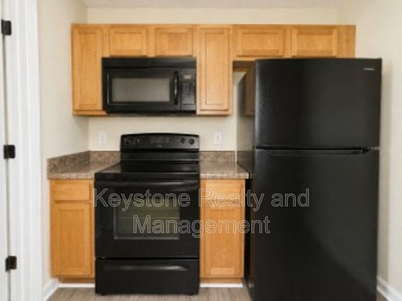 3rd image of 1236 Verkler Dr