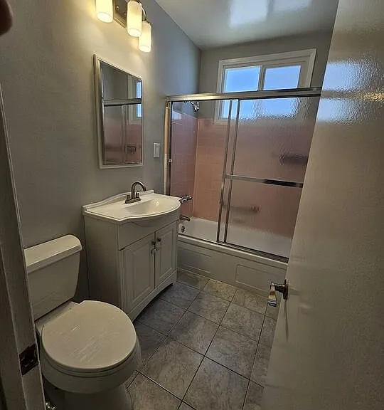 1227 S Holt Ave — Photo 10