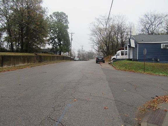 4th image of 143 W Person Ave #1-4